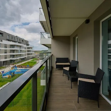 Apartment With 2 Bedrooms & Parking Wroclaw By Noclegi Renters Exterior photo